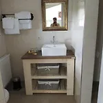 De Turfstaeker 住宿加早餐酒店 Ospel