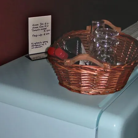 De Turfstaeker 住宿加早餐酒店 3*