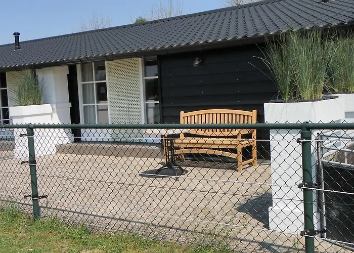 Bed and Breakfast De Turfstaeker